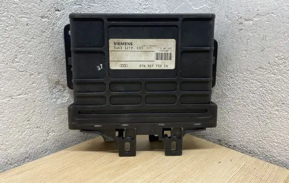 Volkswagen PASSAT B5 Gearbox control unit/module 01N927733CN 5WK33219 24071997