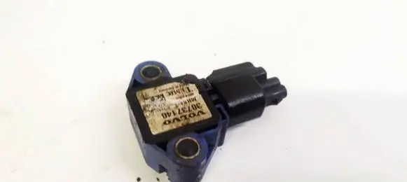 Volvo V50 Airbag deployment crash/impact sensor 30737140