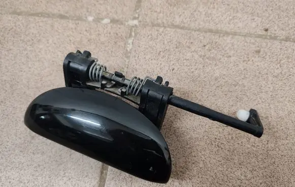 Peugeot 206+ Front door exterior handle