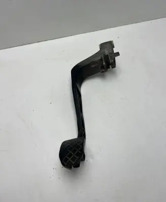 Audi A6 S6 C5 4B Clutch pedal 8D1721316F