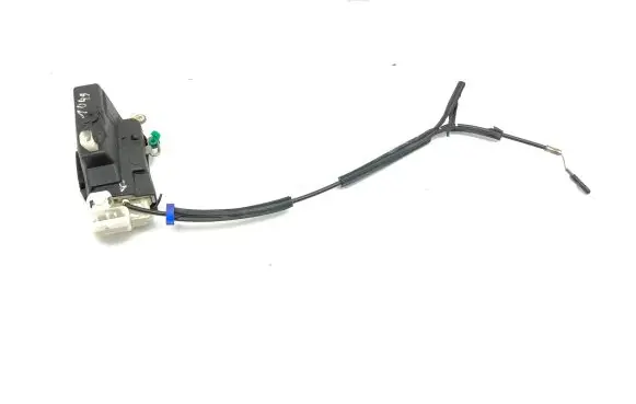 Maserati Quattroporte Front door lock