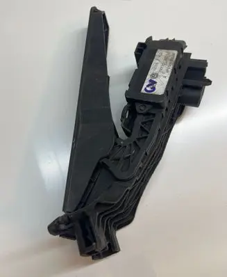 Volkswagen Golf V Accelerator throttle pedal 1K1721503L