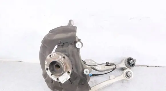 BMW 6 E63 E64 Front wheel hub spindle knuckle 6762017 2347985 2348049