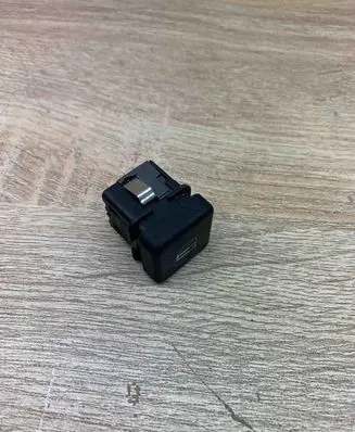 BMW 5 E39 Central locking switch button 8360828