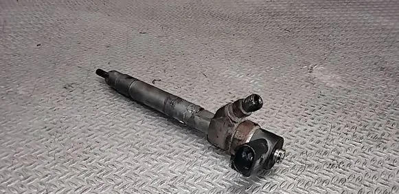 Chrysler PT Cruiser Fuel injector A6110701387 0445110100