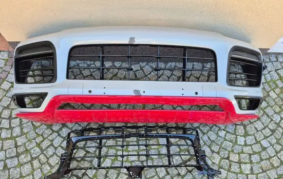 Porsche Cayenne (9Y0 9Y3) Front bumper 9Y0807221B