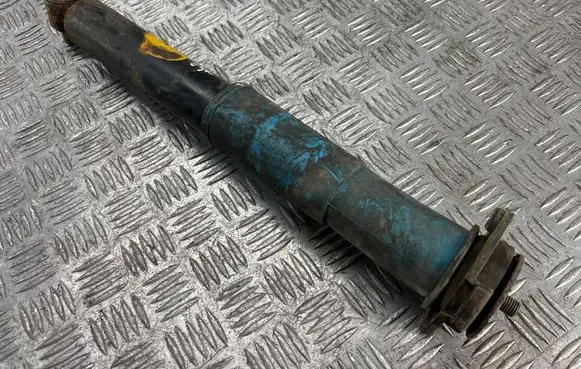 Rear shock absorber/damper