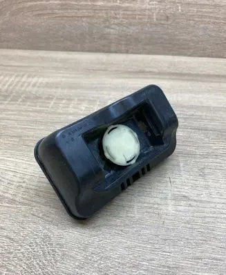 Mercedes-Benz ML W164 Jacking socket point A1646900509