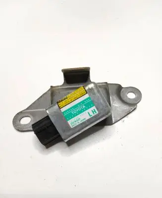 Toyota Land Cruiser (J120) Airbag deployment crash/impact sensor 8983060020 1879000460