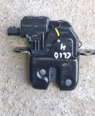 Renault Clio IV Tailgate lock latch 905039428R 40557160