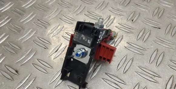 Toyota Yaris Battery relay fuse 