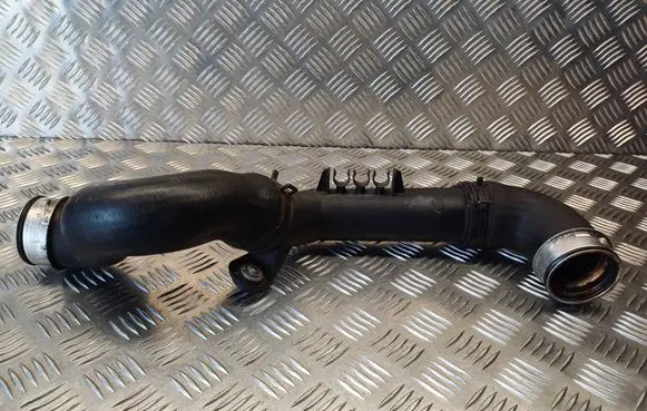 Intercooler hose/pipe