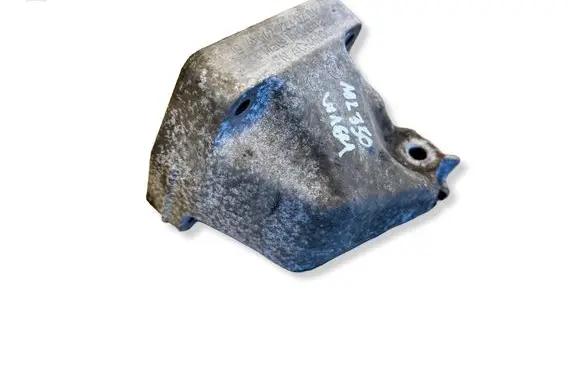 Mercedes-Benz ML W164 Engine mounting bracket A6422230204
