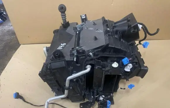 Audi A6 S6 C6 4F Interior heater climate box assembly housing 4F1820351AF 120110 CZ4432108182