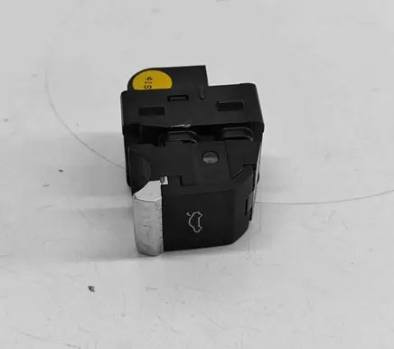 Audi A5 Tailgate/boot open switch button 4M0959831A