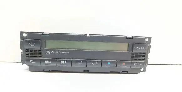 Volkswagen PASSAT B5.5 Climate control unit
