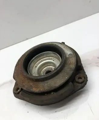 Volkswagen PASSAT B6 Coil spring mount 1K0412331B