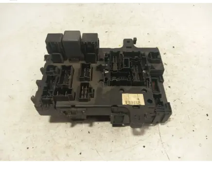 Nissan Terrano Fuse box set 285510X804 5WK49526