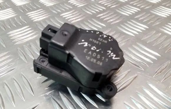 Opel Movano A Air flap motor/actuator EAD511 H1961