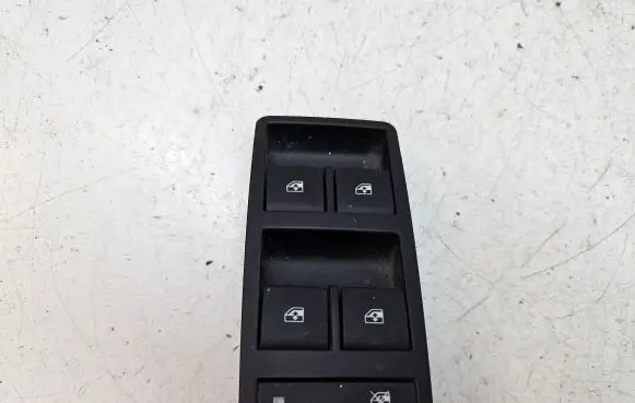 Opel Insignia A Electric window control switch 321997
