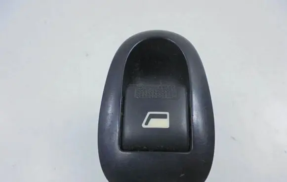Peugeot 1007 Electric window control switch 25943