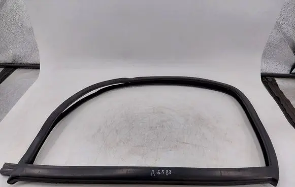 Fiat Ducato Rubber seal front coupe door window 