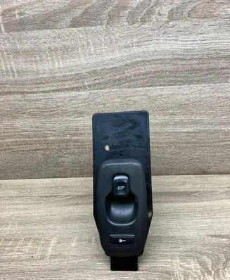 Volvo V70 Electric window control switch 30658147