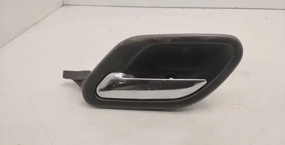 BMW 5 E39 Front door interior handle 8226049