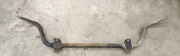 Nissan Navara D40 Front anti-roll bar/sway bar