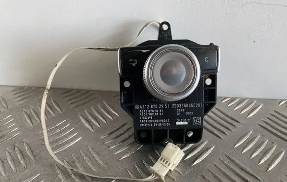 Mercedes-Benz E W212 Head unit multimedia control A2128702951 A2128703251 A2049020501