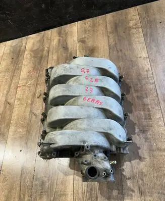 Audi Q7 4L Exhaust manifold 079133185AC 70077300 0617100260