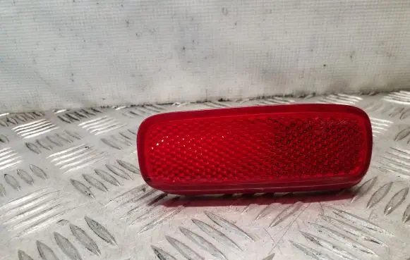 Rear tail light reflector