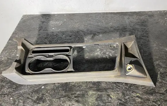 Dodge Challenger Other center console (tunnel) element 1170460