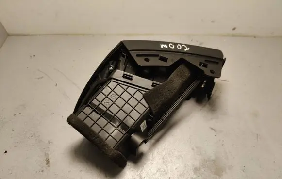 Hyundai i40 Dashboard side air vent grill/cover trim