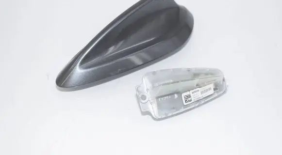 BMW 2 F46 Roof (GPS) antenna cover 9252257 9226896 65209257007