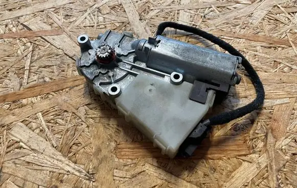 Audi A6 S6 C5 4B Sunroof motor/actuator 4B0959591A