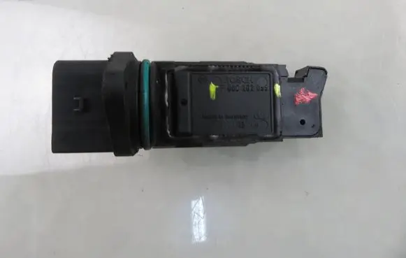 Audi A4 S4 B6 8E 8H Mass air flow meter F00C2G2055