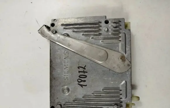 Volvo S70 V70 V70 XC Engine control unit/module S103955411C
