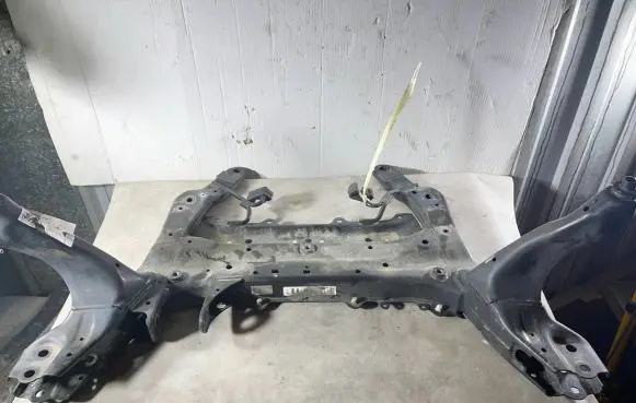 BMW X1 F48 F49 Front subframe 6872729 2702019