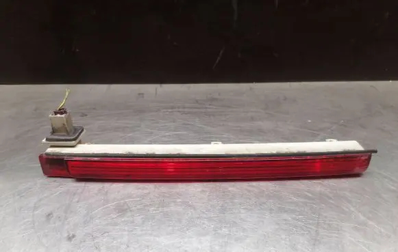 Mercedes-Benz E W211 Third/center stoplight A2118200256