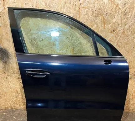 Porsche Cayenne (9Y0 9Y3) Front door D516