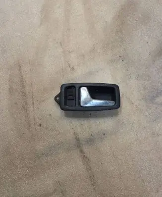 Audi A8 S8 D2 4D Front door interior handle 4D0837019C