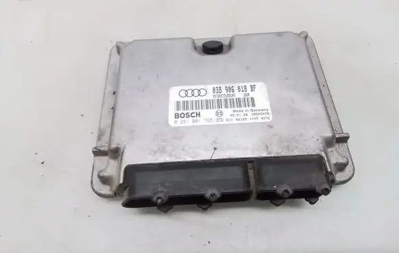 Volkswagen PASSAT B5 Engine control unit/module 038906018BF
