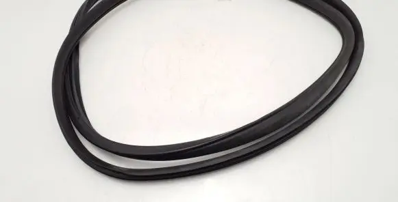 Honda CR-V Front door rubber seal