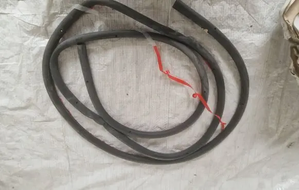 Volkswagen Golf V Rubber seal front coupe door 1K6839702F