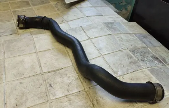 Mercedes-Benz S W221 Intercooler hose/pipe