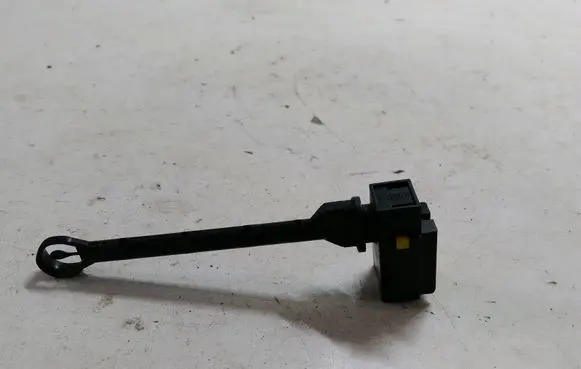 Citroen C8 Intake air temperature sensor A64200100