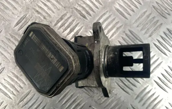 Mercedes-Benz C W203 EGR valve A6461401060 00005320C2 AC2043560885