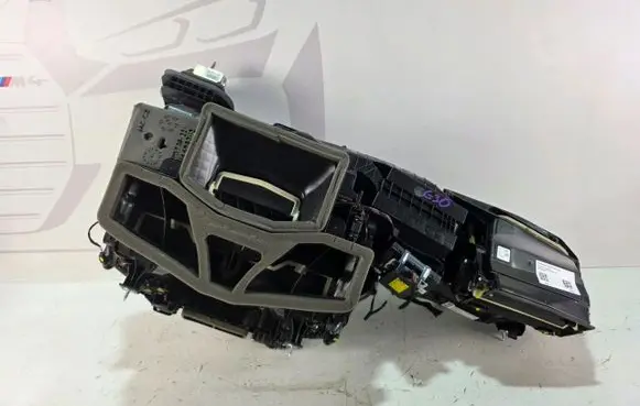 BMW 5 G30 G31 G38 Interior heater climate box assembly 