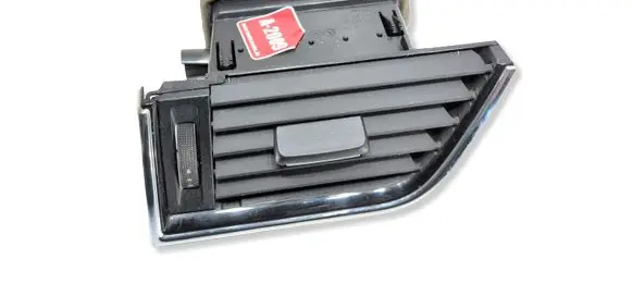 Skoda Octavia Mk3 (5E) Dashboard side air vent grill/cover trim 5E0819701E